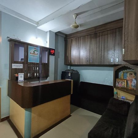 Hotel Chaitanya Maheshwar Exterior photo