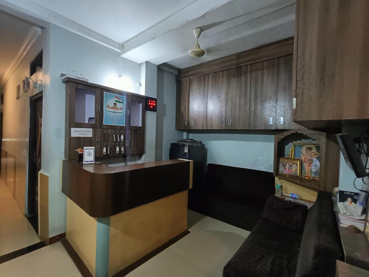 Hotel Chaitanya Maheshwar Exterior photo
